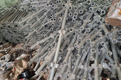 Bán giàn giáo nêm Miền Trung 