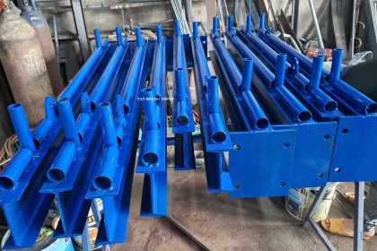 Dầm treo thép hình I đỡ giàn giáo Dầm treo thép hình I đỡ giàn giáo