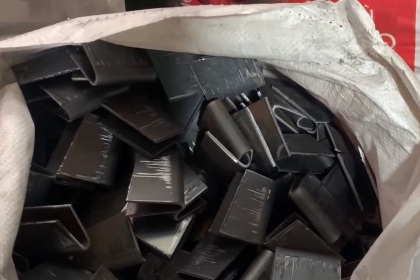 Linh kiện giàn giáo Bát U giáo nêm