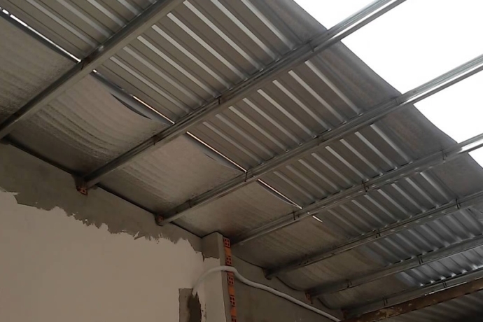 Thi công thay mái tôn nhà xưởng