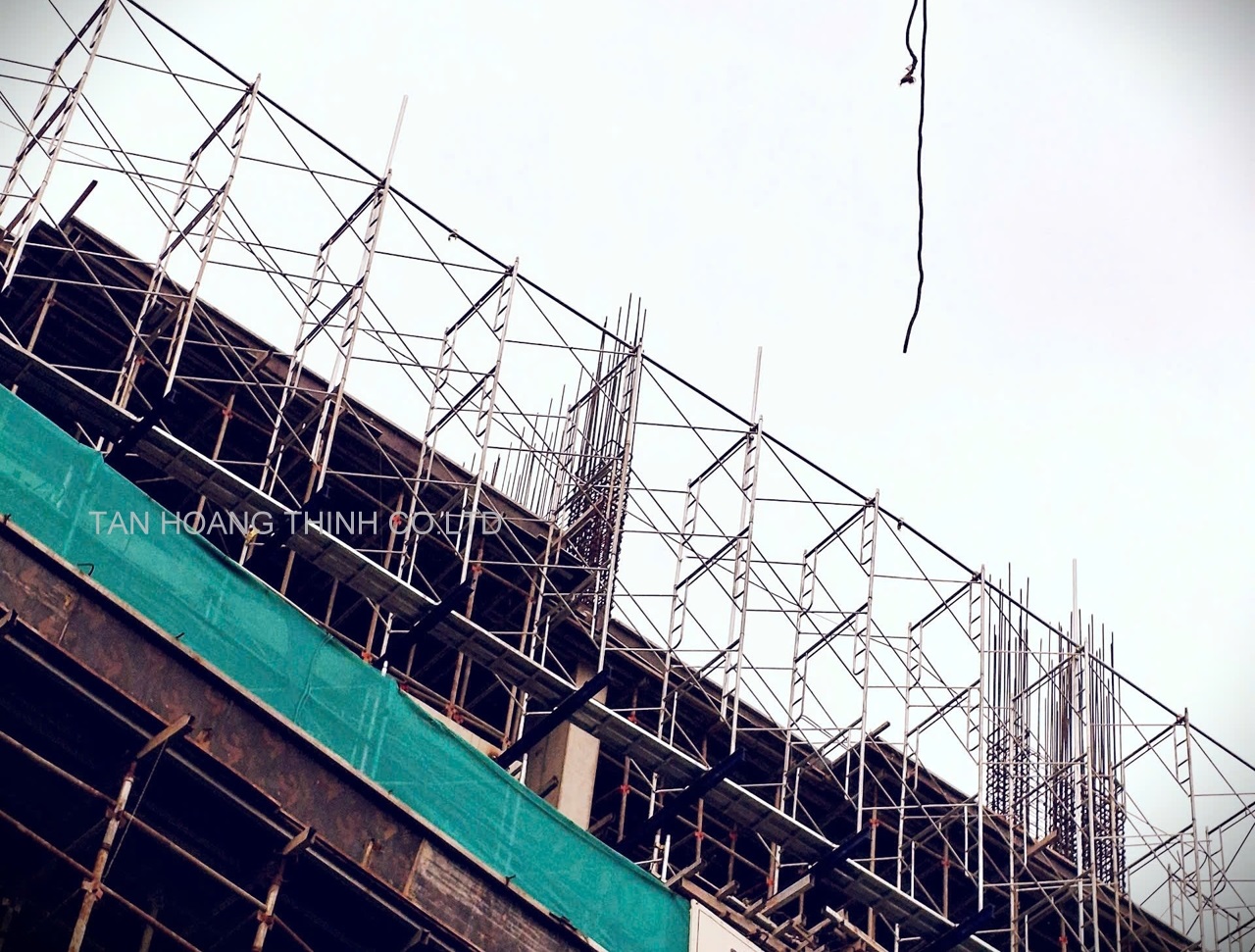 giàn giáo khung H dùng bao che rất đảm bảo an toàn