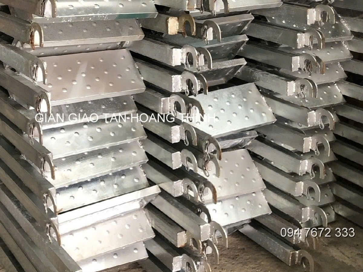 ban-thang-gian-giao-da-nang