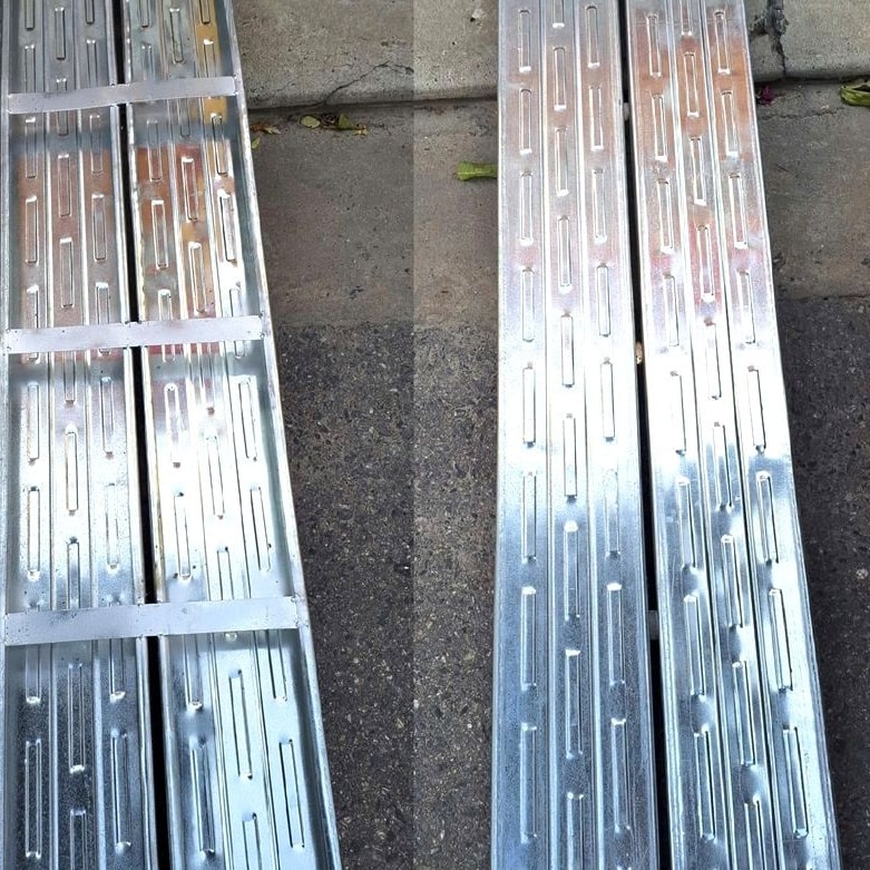 ban-mam-gian-giao-da-nang