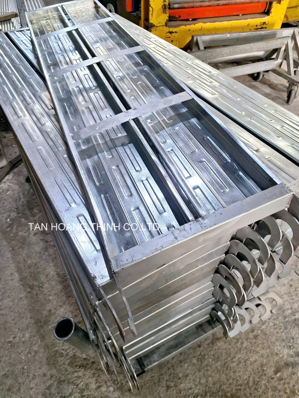 ban-gian-giao-xay-dung-uy-tin