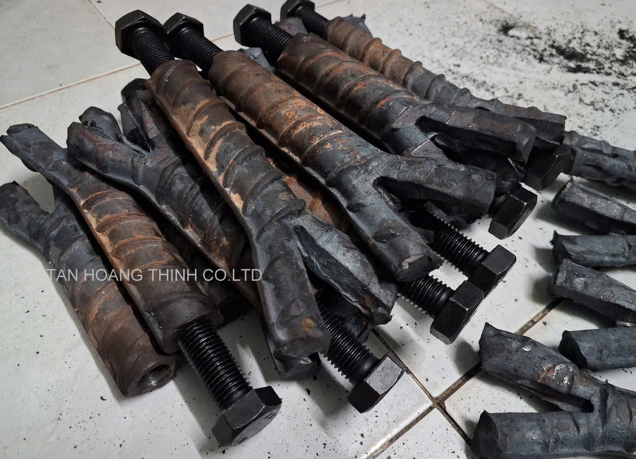 gia công cung cấp bu lông đuôi cá đà nẵng