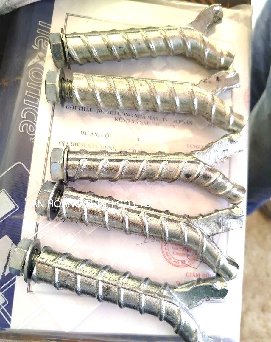 bu-long-duoi-ca-thiet-bi-treo-gian-giao