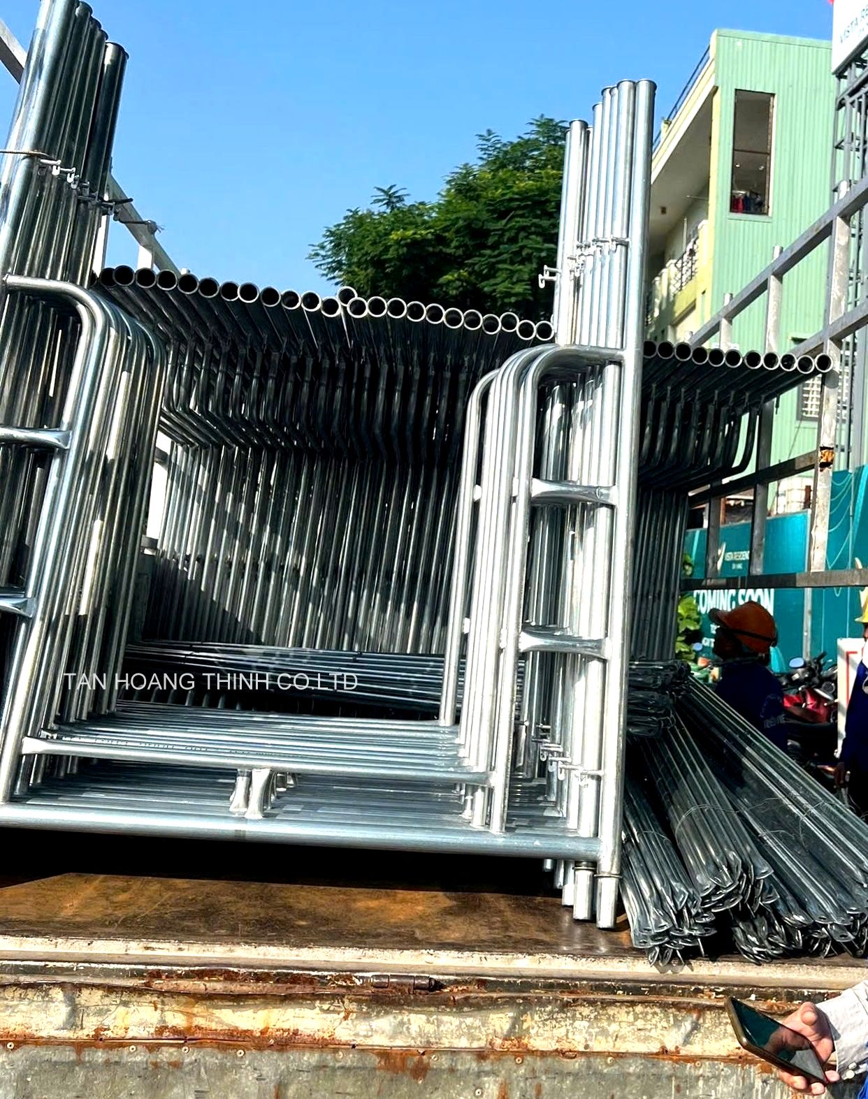 chon-gian-giao-khung-nem-hay-ringlock