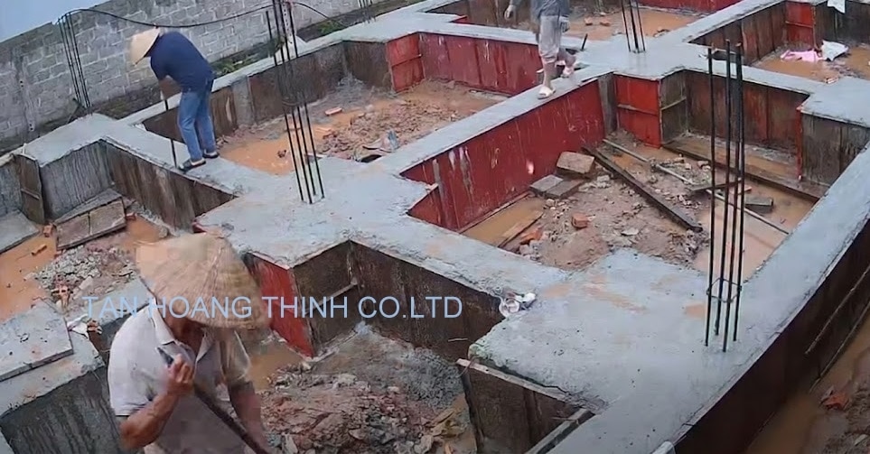 cop-pha-thep-gian-giao-da-nang