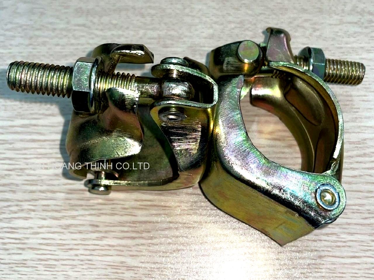 cum-xoay-gian-giao-xay-dung