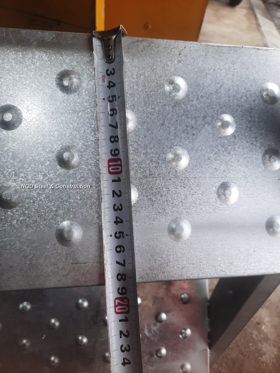 mặt bậc cầu thang giàn giáo chuẩn công trường