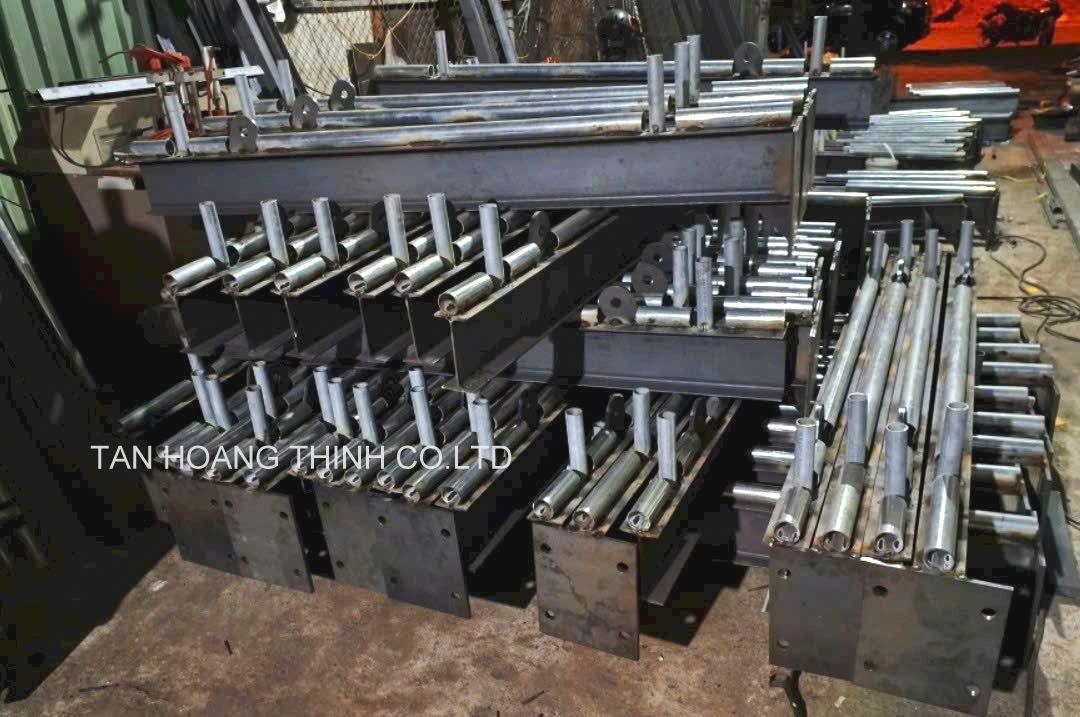 gia-cong-dam-treo-gian-giao