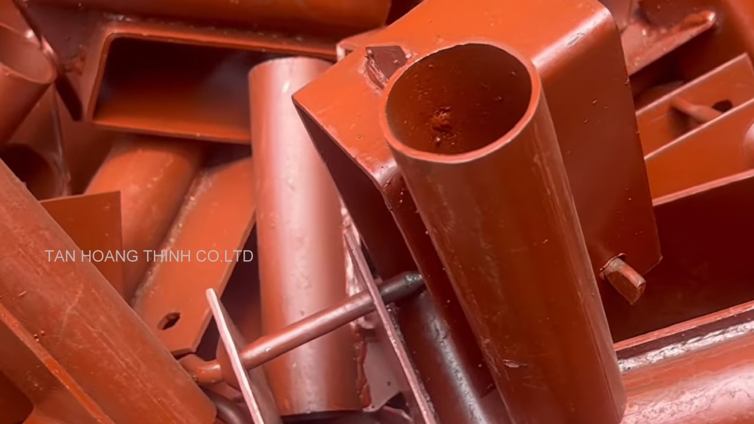 gia công cung cấp đầu u console chống chuyền