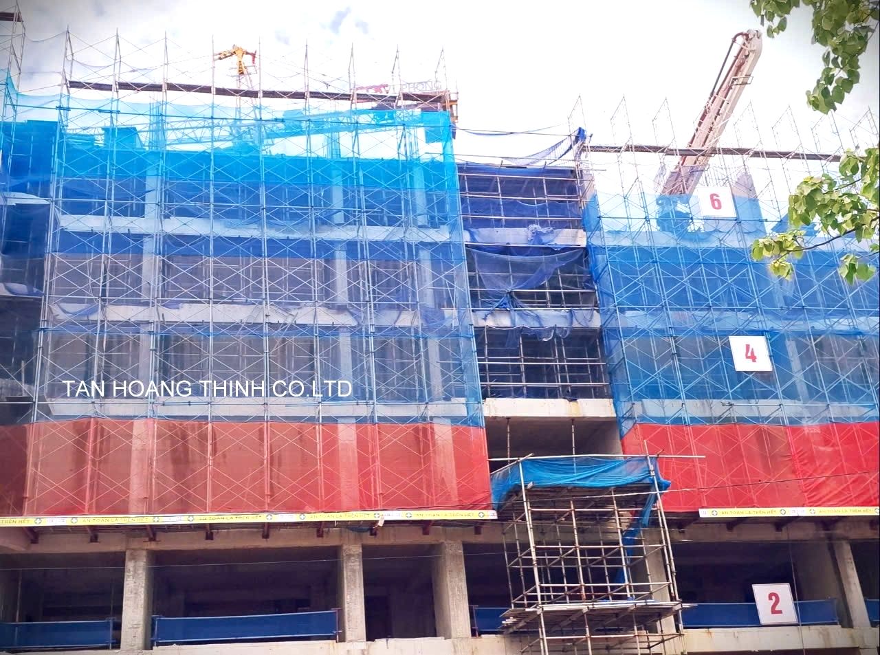 bo-gian-giao-xay-dung-gia-bao-nhieu