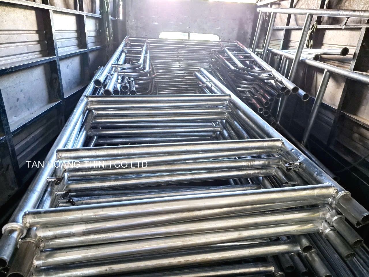 hình ảnh giàn giáo rộng 900mm