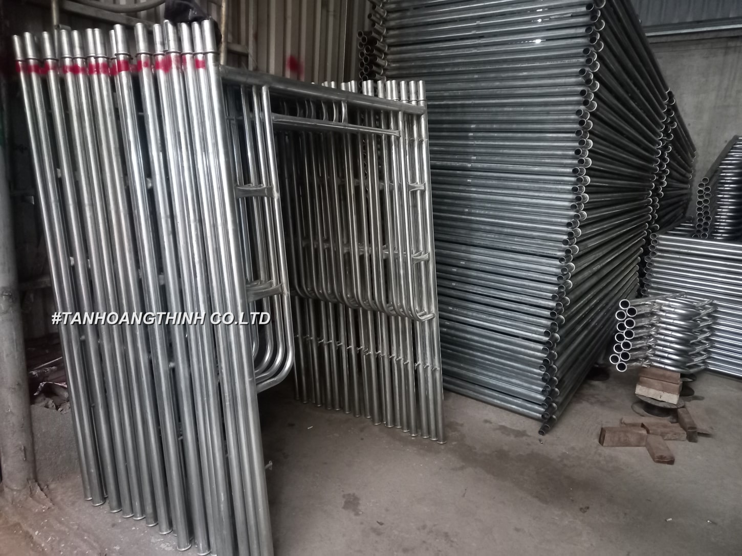 hình ảnh giàn giáo khung Đà Nẵng