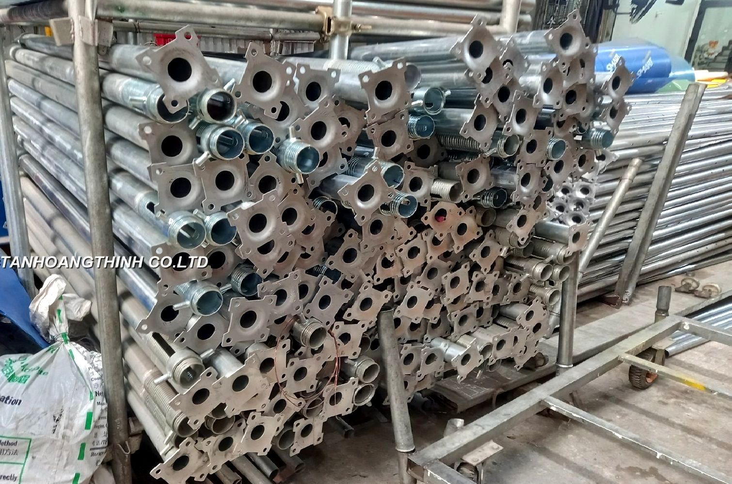 ban-cay-chong-gian-giao-tai-da-nang