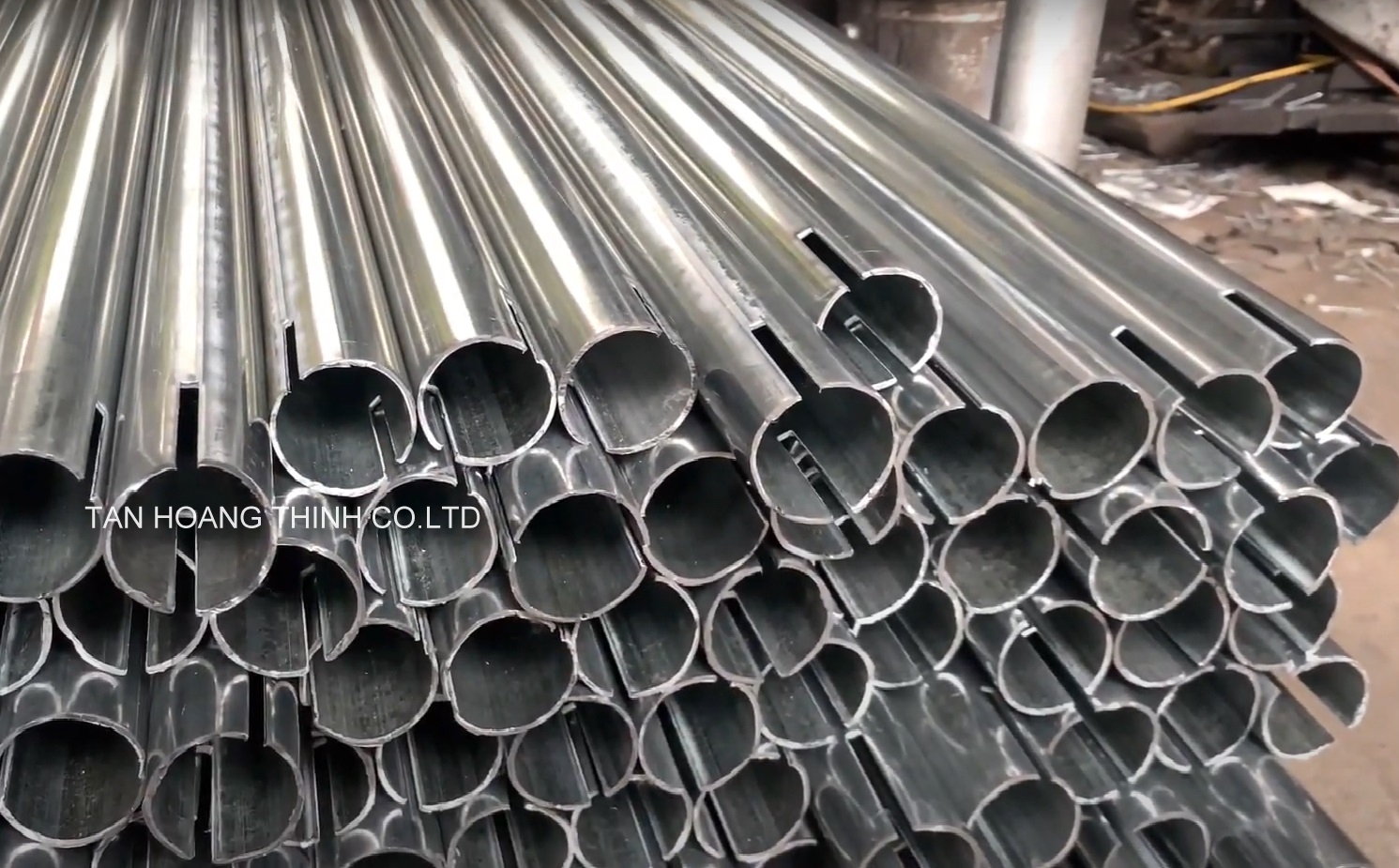 gia công giáo nêm, cây nêm giàn giáo