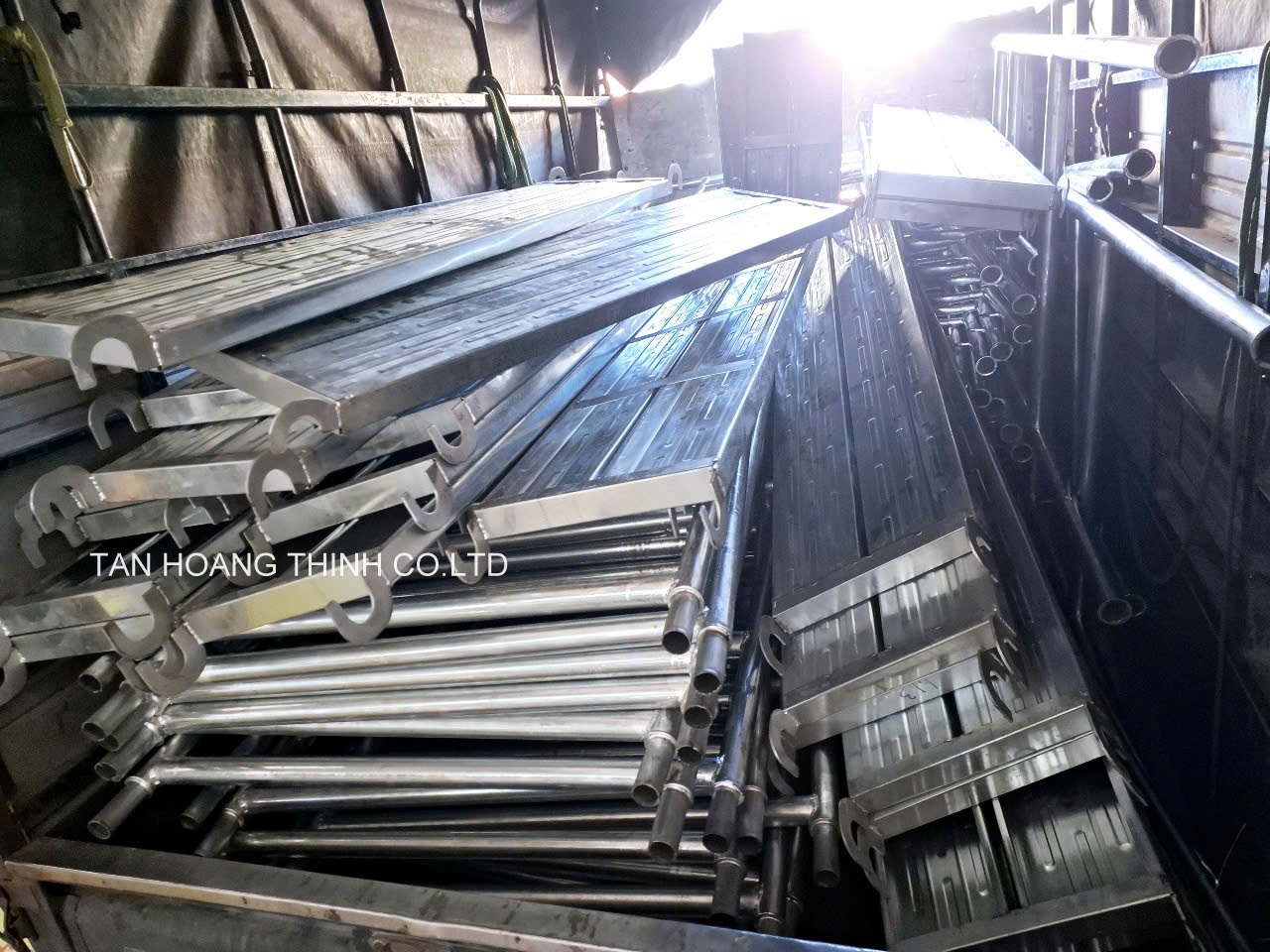 giá sàn thao tác giàn giáo, báo giá mâm giàn giáo