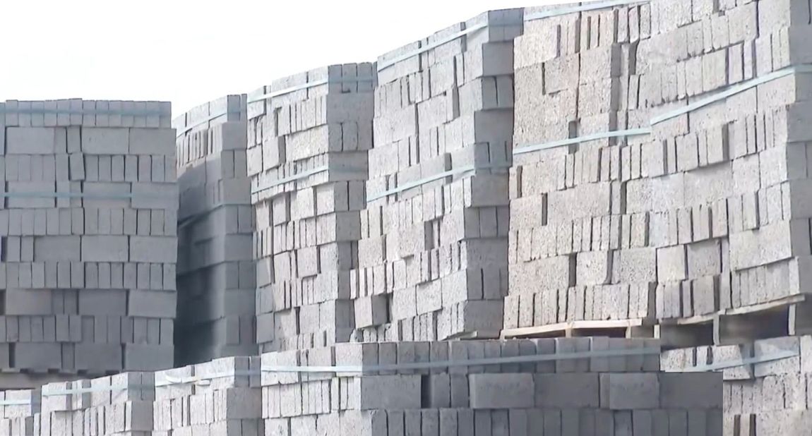 vlxd-than-thien-gach-block-khong-nung-gia-re